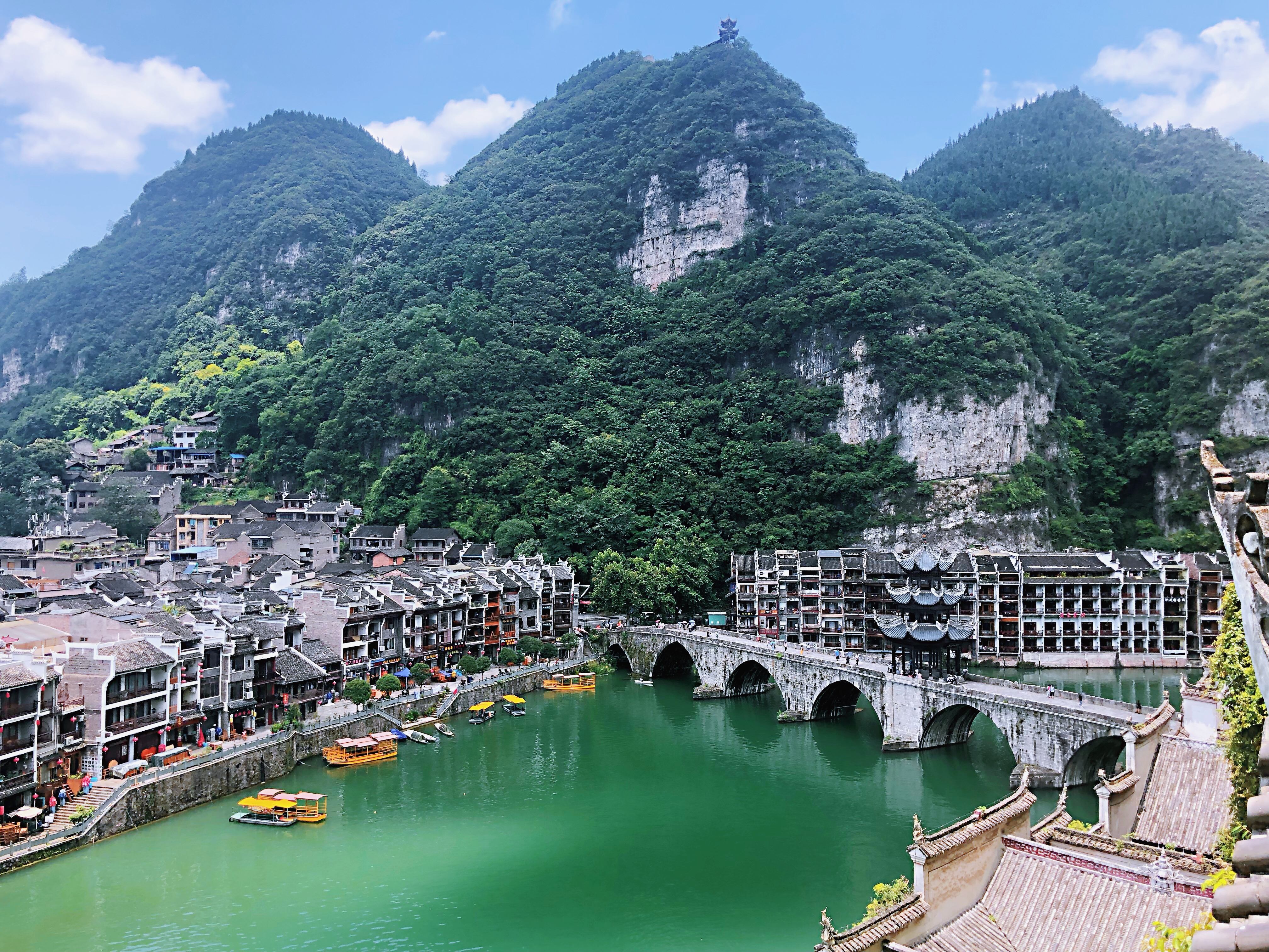 {Online Casino}(镇远古镇到梵净山有多少公里)